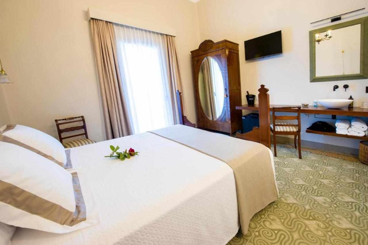 Bolet Casa Modernista Bed & Breakfast